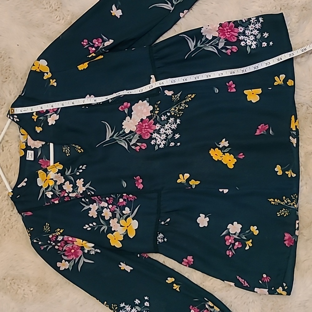 V neck floral blouse, long sleeves, size S, Old Navy